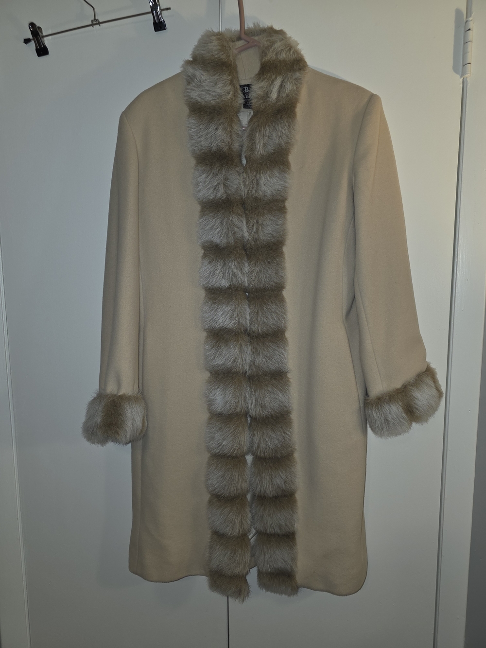 Cream Faux-Fur Trim Trench Coat